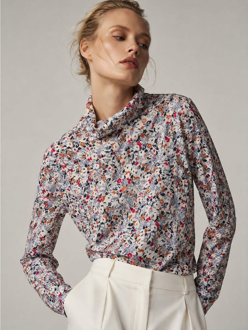 Banana Republic Floral Mesh Turtleneck Top Women’s Medium Sheer Stretch
